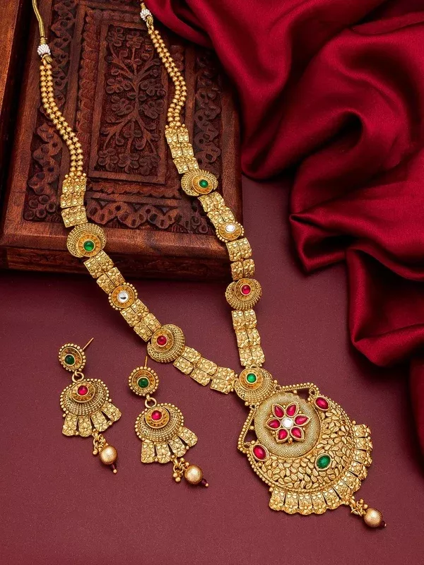 Aadita Gold-Polished & Red e Studded Jewellery Set