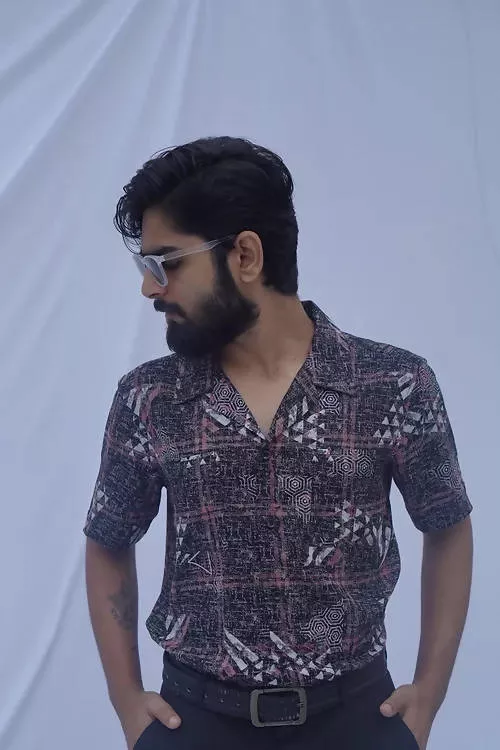 Diva Globe Abstract Printed Shirt - S