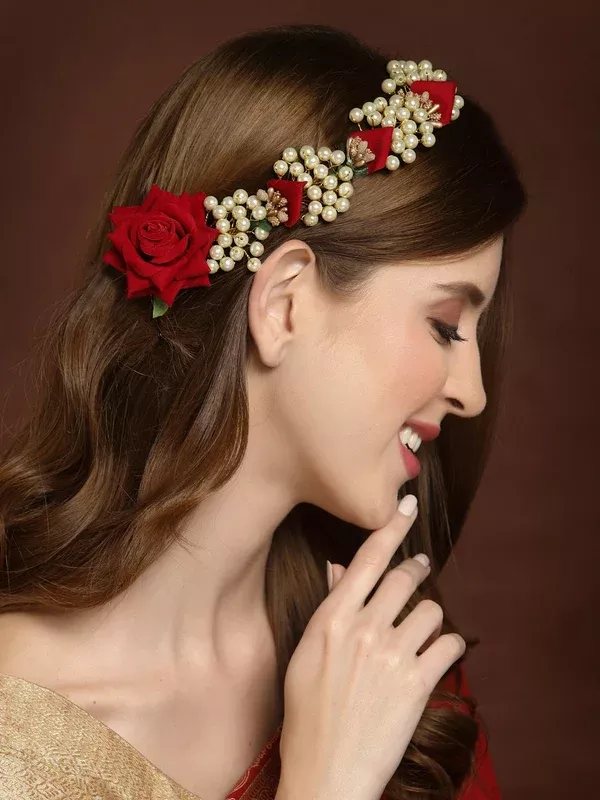 Panash Women Gold-Toned & Red Embellished Hair Accessory Set