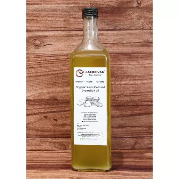 Satjeevan Organic Wood-Pressed Groundnut Oil - 1000 ml (Glass Bottle)